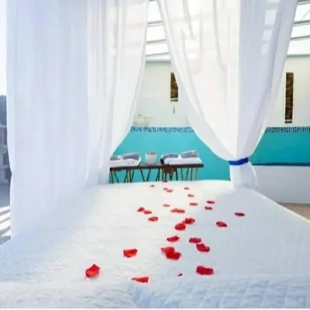 Romantic Tenerife グイマー